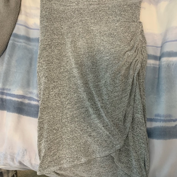 Aritzia Wilfred free skirt - Picture 2 of 2